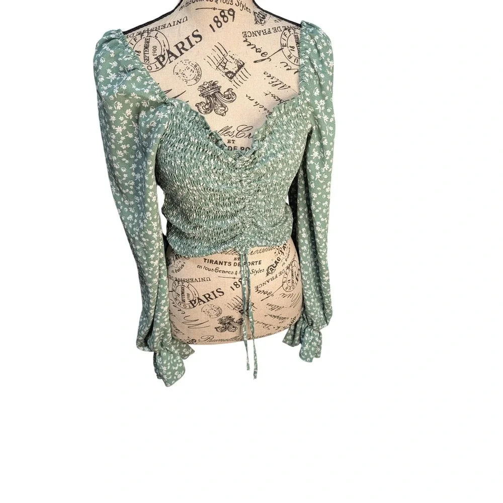 Hespens Sage‎ Green Floral Smocked Crop Top Sweetheart Neck Long Sleeve Size L